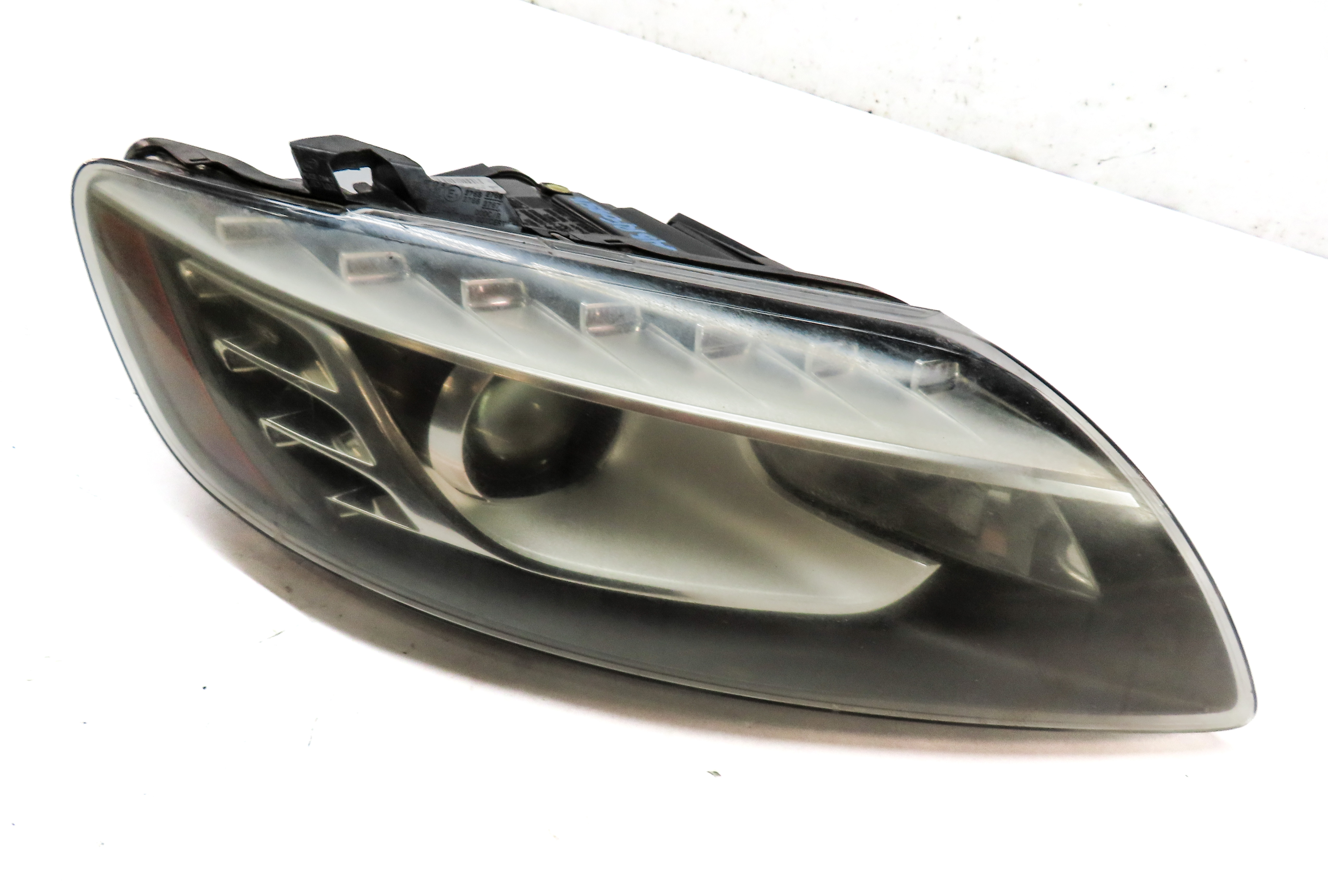 2010-2015 AUDI Q7 (4L) RIGHT PASSENGER XENON HID HEADLIGHT LIGHT LAMP (NON AFS) — exact item pictured